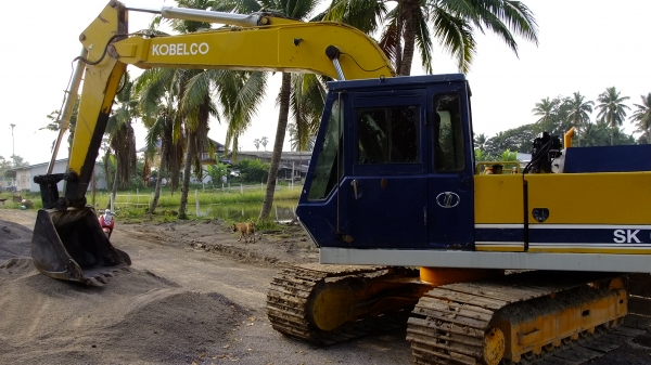 ขาย KOBELCO SK 120 make / รถสวยไม่แพ้ เก่านอกไม่ได้สวยแค่สี ภายในผมดีด้วย ทำงานไม่แพ่ 120 รุ่น 5 แน่นอน