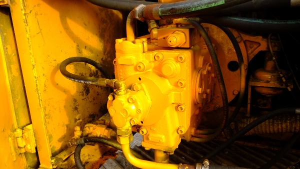 ขาย KOBELCO SK 120 make / รถสวยไม่แพ้ เก่านอกไม่ได้สวยแค่สี ภายในผมดีด้วย ทำงานไม่แพ่ 120 รุ่น 5 แน่นอน