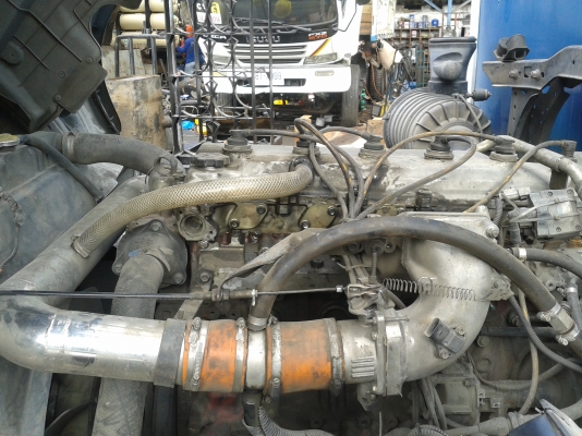 หกล้อHINO MEGA FG.URO2ติดNGV ตู้10 บาน ยาว 7.20 เมตร