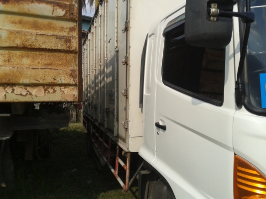 หกล้อHINO MEGA FG.URO2ติดNGV ตู้10 บาน ยาว 7.20 เมตร