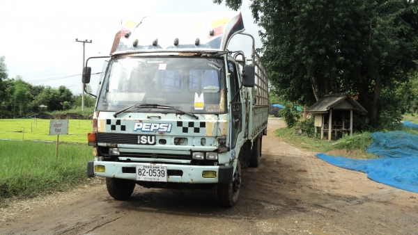 ขาย รถ6ล้อ isuzu 175 ยาว7 เมตร ขาย รถ6ล้อ isuzu 175 ยาว7 เมตร