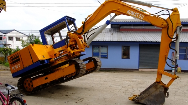 ขาย PC 60 - 1 U  ขายรถสภาบดีพร้อมใช้สักคัน มีรายหัวเจราะ รุ่น ตัว TOP รถพร้อมลงงานเช็กใหม่หมด สุดท้ายแล้ว