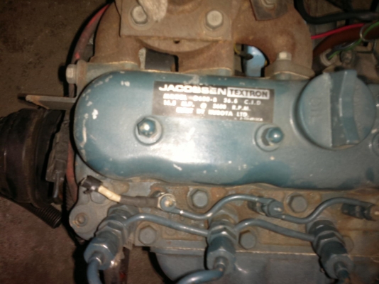 ขายเครื่อง 3 สูบเก่าญี่ปุ่นยี่ห้อคูโบต้ารุ่น D600สภาพสวย