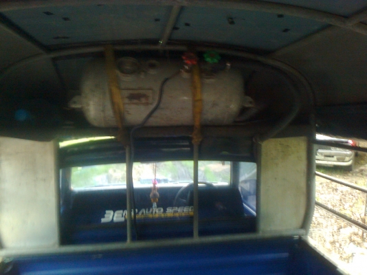 ขายมาสด้า ปี96 มีแก๊ส สีใหม่