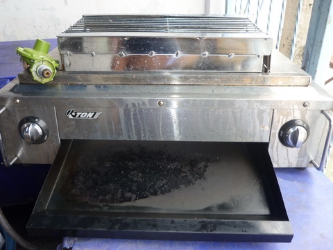 เตาปิ้ง ย่าง ไร้ควัน ระบบอินฟาเรท 2ด้าน โครงสร้างสแตนเลส  ถาดดักน้ำมันถอดล้างได้ ใส่ถังแก๊สใช้งานได้เลย