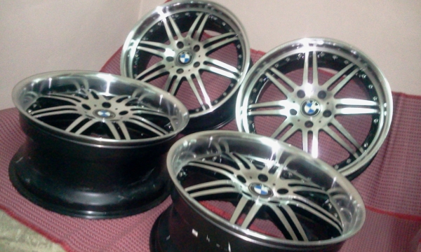 แม็กซ์ BMW  Japan ขอบ19 5รู120 >>หน้า8 ET35 / หลัง9 ET40