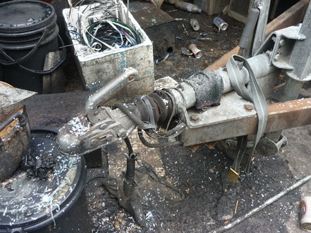 รถพ่วงเทรลเลอร์ สำหรับติดท้ายกระบะ เพิ่มพื้นที่บรรทุก รุ่น 4ล้อ มีทะเบียน .ชุดเบรคตามคันหน้า