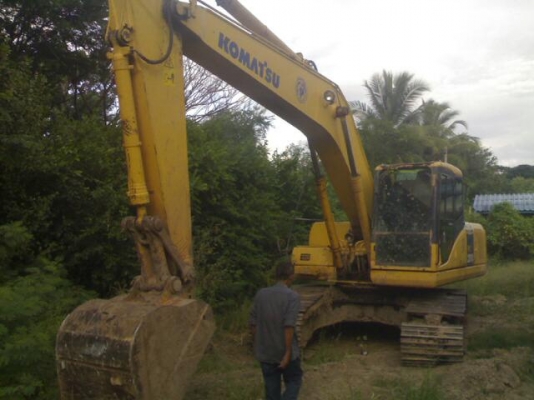 ฝากขาย รถแบคโฮรุ่น KOMATSU PC200-7