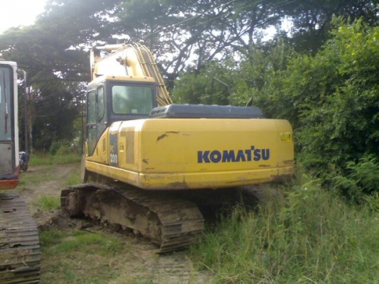 ฝากขาย รถแบคโฮรุ่น KOMATSU PC200-7