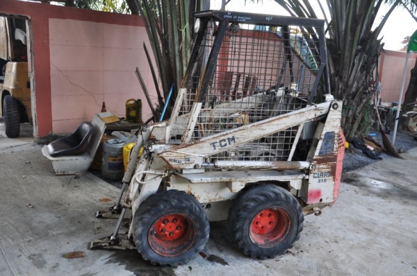 ขาย รถตัก LOADER TCM สภาพเดิมจากญี่ปุ่น อุปกรณ์ครบ ขายถูก55,000บาท!!!