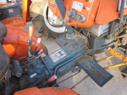 ขาย รถไถนานั่งขับ  KUBOTA  รุ่น B5000 มือสองญี่ปุ่น