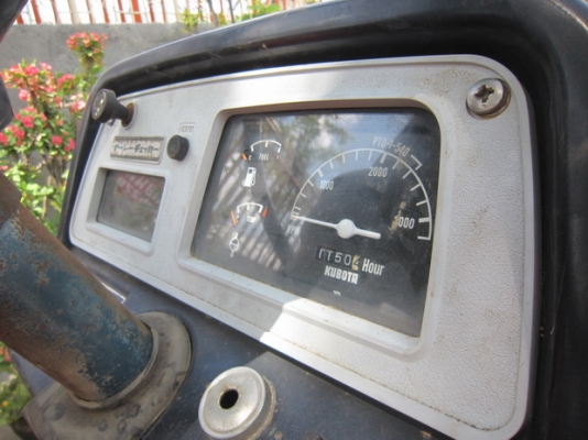 ขาย รถไถนานั่งขับ  KUBOTA  24 แรง รุ่น L2402DT มือสองญี่ปุ่น