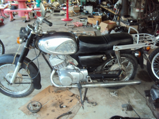 ขายรถซูซูกิ S10 มีทะเบียน ชุดโอน ภาษีเต็มสวยทำใหม่ทั้งคันสนใจติดต่อสรกฤช 081-8478107