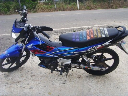 ขาย  Honda  sonic  สตาร์ทมือเครื่องดีสีสวยขายราคา  24900