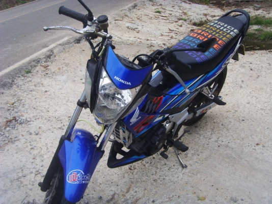 ขาย  Honda  sonic  สตาร์ทมือเครื่องดีสีสวยขายราคา  24900