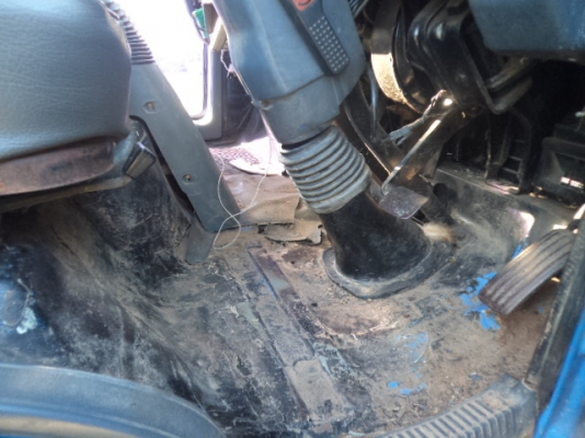 ขายรถอีซูซุ6ล้อเทเลอร์ เข็นรถเกียวและแม็กโครุ่น60 สภาพสวยราคาถูกๆพร้อมใช้