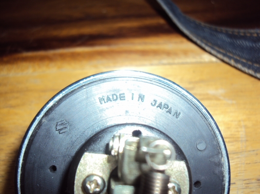 ขายฝาถังนำมัน ซูซูกิ S10 แท้สนใจติดต่อสรกฤช 081-8478107