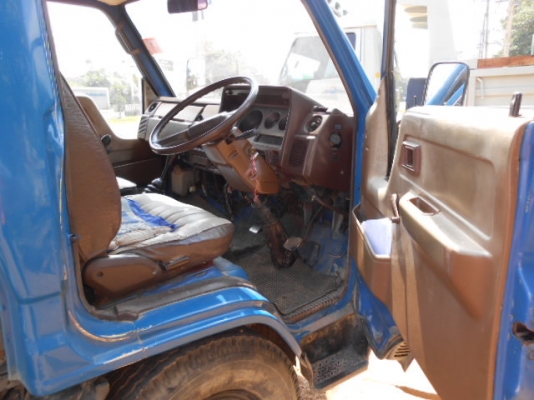 ขาย 4 ล้อ  ดั้ม TOYOTA  Dyna  200 เครื่องเดิม 11B เครื่องดี แซทซีสวย