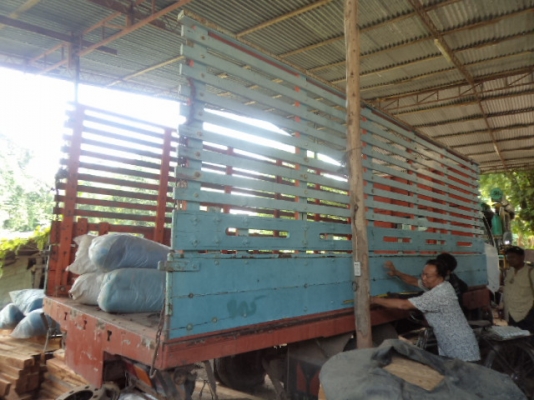 ขายรถ6ล้อฮีโน่FB ช่วงยาว เครื่อง117แรงม้า สภาพดีพร้อมใช้(เอกสารไม่มีคับ)