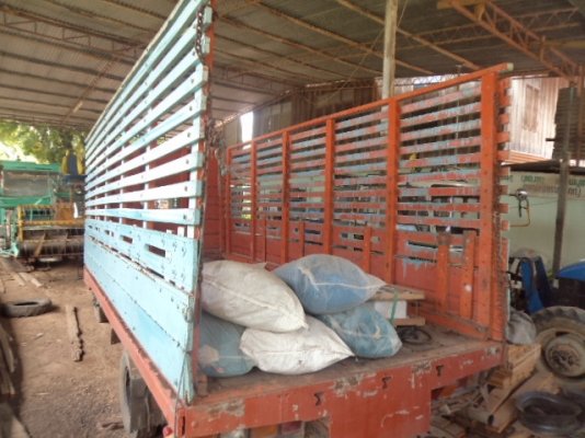 ขายรถ6ล้อฮีโน่FB ช่วงยาว เครื่อง117แรงม้า สภาพดีพร้อมใช้(เอกสารไม่มีคับ)