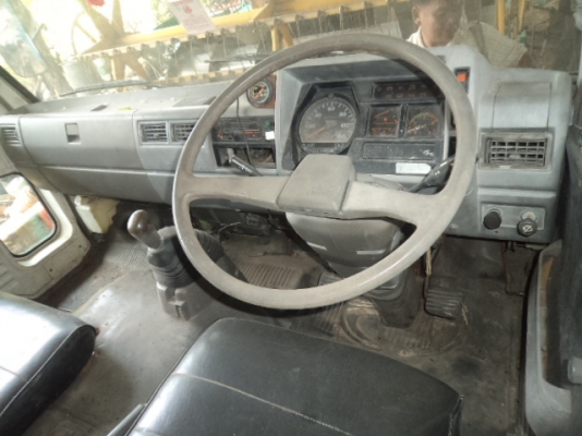 ขายรถ6ล้อฮีโน่FB ช่วงยาว เครื่อง117แรงม้า สภาพดีพร้อมใช้(เอกสารไม่มีคับ)