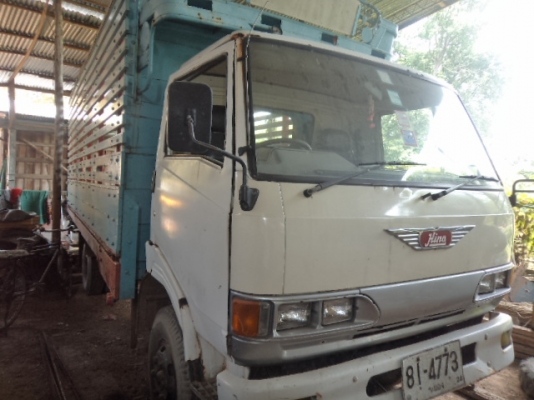 ขายรถ6ล้อฮีโน่FB ช่วงยาว เครื่อง117แรงม้า สภาพดีพร้อมใช้(เอกสารไม่มีคับ)