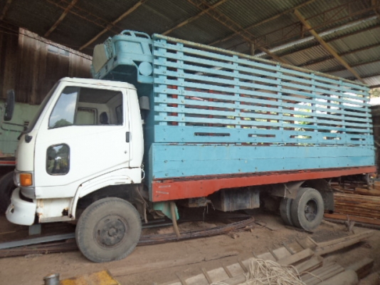 ขายรถ6ล้อฮีโน่FB ช่วงยาว เครื่อง117แรงม้า สภาพดีพร้อมใช้(เอกสารไม่มีคับ)