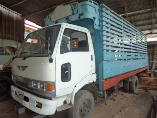 ขายรถ6ล้อฮีโน่FB ช่วงยาว เครื่อง117แรงม้า สภาพดีพร้อมใช้(เอกสารไม่มีคับ)