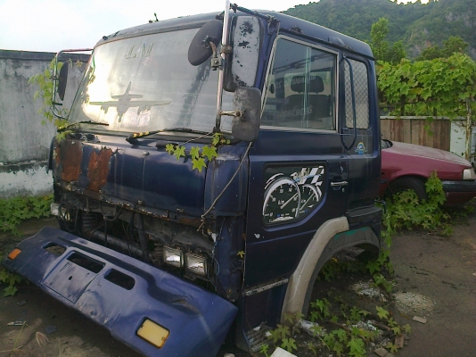 ขาย...หัวเก๋งสิบล้อหัวนอก 3ใบปัด ตามสภาพ อุปกรณืมีครบ