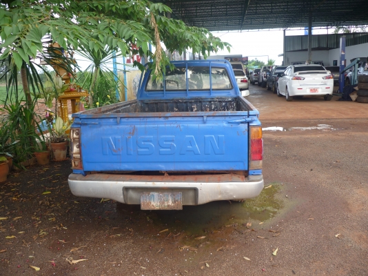 NISSAN 720 อ๊อด ปานเพ็ชร 080-0014585 รถอยู่ เสิงสาง NISSAN 720 อ๊อด ปานเพ็ชร 080-0014585 รถอยู่ เสิงสาง