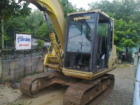 รถขุดPC60-5 สวยๆรถนอกนำเข้า ใช้น้อยมาก ทุกอย่างเดิมๆ รถขุดPC60-5 สวยๆรถนอกนำเข้า ใช้น้อยมาก ทุกอย่างเดิมๆ