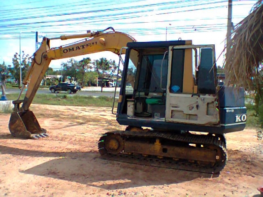 ขายรถแบคโฮ Komatsu PC 60-5 ขายตามสภาพ