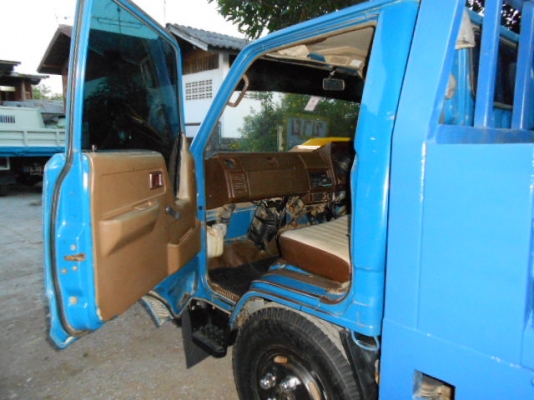 ขาย 6 ล้อ  ดั้ม TOYOTA  Dyna  200 เครื่องเดิม 11B เครื่องดี แซทซีสวย