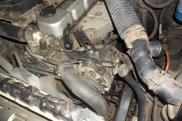 ขาย กระบะตอนเดียว BIG-M TD2.5 ฝาขาว ปี31/88 เครื่อง 2.5 TD แน่นๆ ไม่เยิ้ม ไม่หลวม ช่างล่างปึ๊ก ไม่ส่าย ไม่เลื้อย คัสซีสวย ไม่ผุ ไม่ดาม สีดี ภายในดี เบาะมีขาด คอนโซลสวยของครบๆ แอร์ พร้อม ไม่พาวเวอร์ หน้า-หลังเดิมๆ ***ขายแล้วครับ ขอบคุณTruck2hand