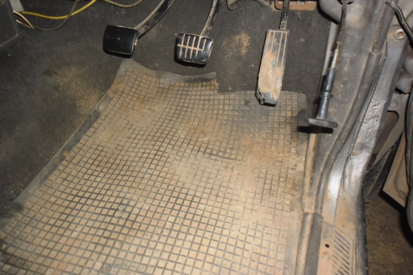 ขาย กระบะตอนเดียว BIG-M TD2.5 ฝาขาว ปี31/88 เครื่อง 2.5 TD แน่นๆ ไม่เยิ้ม ไม่หลวม ช่างล่างปึ๊ก ไม่ส่าย ไม่เลื้อย คัสซีสวย ไม่ผุ ไม่ดาม สีดี ภายในดี เบาะมีขาด คอนโซลสวยของครบๆ แอร์ พร้อม ไม่พาวเวอร์ หน้า-หลังเดิมๆ ***ขายแล้วครับ ขอบคุณTruck2hand