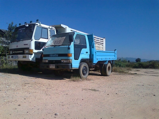 ขายด่วน!..รถหกล้อ ISUZU NKR รถสวย ทรงดี มีทะเบียน ในสภาพที่ พร้อมใช้ สุดขีด.