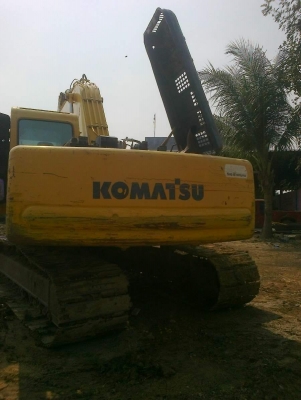 เจ้าของฝากขาย Komutsu PC200-6 สภาพ 90\% อินวอย โทร 088-4501277