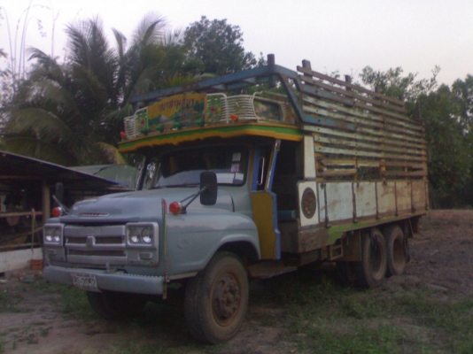 ขาย10ล้อหัวยาว2เพลาดั๊ม สโลว์ ขาย10ล้อหัวยาว2เพลาดั๊ม สโลว์