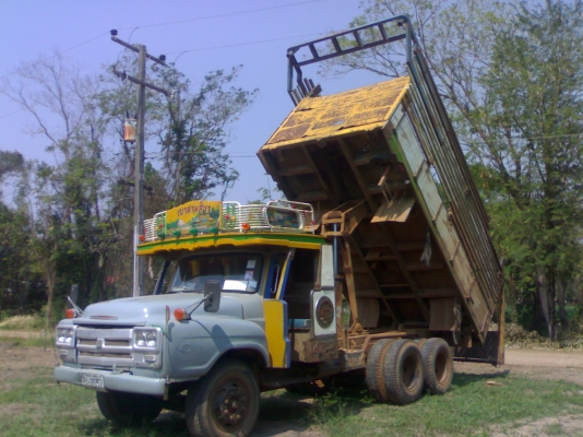 ขาย10ล้อหัวยาว2เพลาดั๊ม สโลว์ ขาย10ล้อหัวยาว2เพลาดั๊ม สโลว์