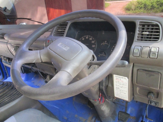 6ล้อ ISUZU NPR 130 แรงม้า ปี 46  081-0903249