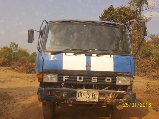 ขาย6ล้อดั๊ม  ยาง 900ขอบ20ถูกๆ