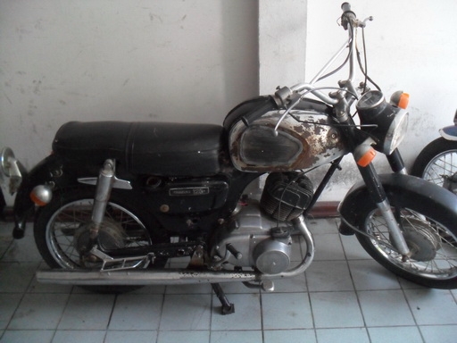 ขายK 125 MARK 1 ครับ มีทะเบียน ขาย 9500 บาท