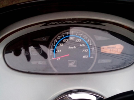 ขายด่วนราคาสุดท้ายPCX 125 ปลายปี53 พร้อมของแต่งเทพๆเลขทะเบียนสวยคับ