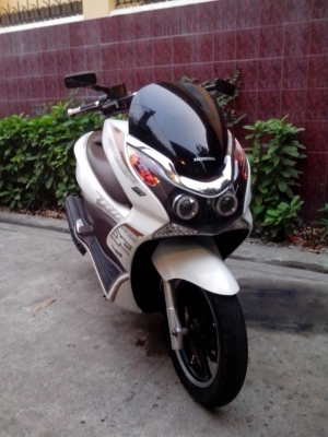 ขายด่วนราคาสุดท้ายPCX 125 ปลายปี53 พร้อมของแต่งเทพๆเลขทะเบียนสวยคับ