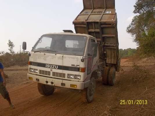 ขาย6ล้อดั๊ม  ยาง 900ขอบ20ถูกๆ