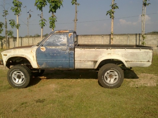 ขาย Toyota LN40 ม้ากระโดด แต่งช่วงล่างโฟร์คานแข็ง LN 106