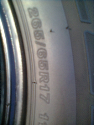 ขายยาง บริสโตร์ ดูเลอ ขนาด 265/65R17 ยางปี 11 สวยๆ 1 ชุด