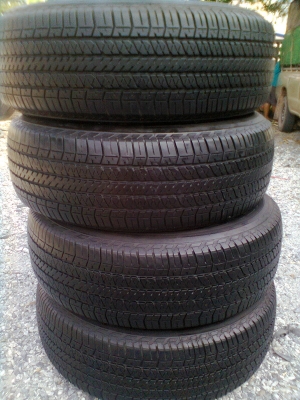 ขายยาง บริสโตร์ ดูเลอ ขนาด 265/65R17 ยางปี 11 สวยๆ 1 ชุด