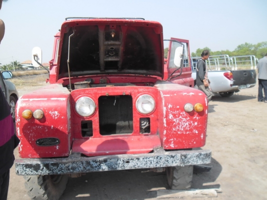ขาย Land Rover s 2 สวยๆ ไม่ผุ เครื่องเป็น isuzu ขับ2 แจ้งลงเล่มแล้ว จอดนาน ทะเบียนพร้อมโอน 0819884773