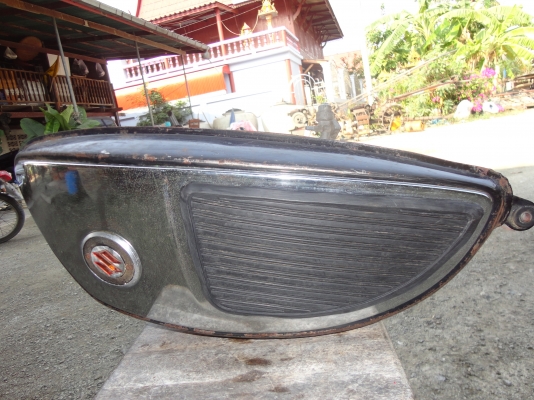 ขอบคุณ พ.เสือ ขายถังน้ำมัน SUZUKI K-125 M.2 แท้สนใจติดต่อโทร.081-005-8785